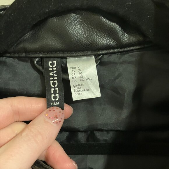 H&M Black and White Faux Leather Moto Jacket in XL - Picture 3 of 4